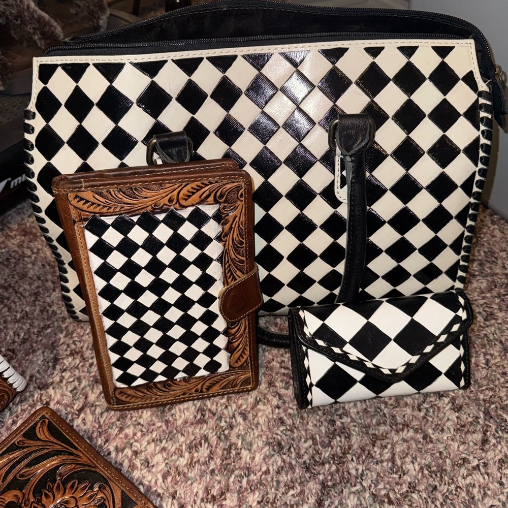 Black & White Checkered Tote Set with Matching Wallets